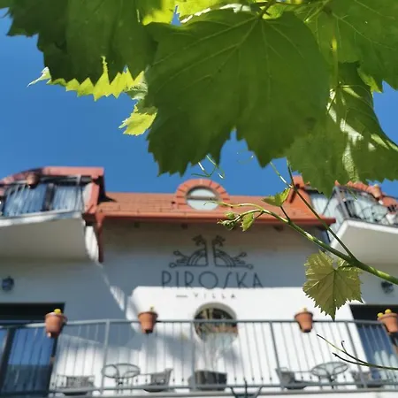 Piroska Guest house 3*