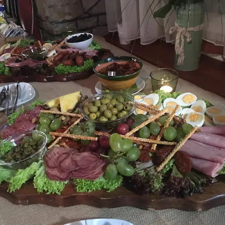 Piroska Guest house