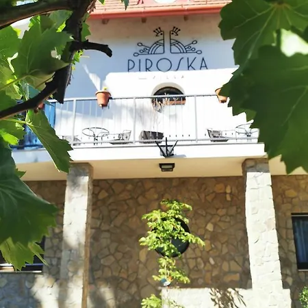 Piroska Guest house 3*