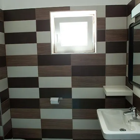Piroska Guest house 3*